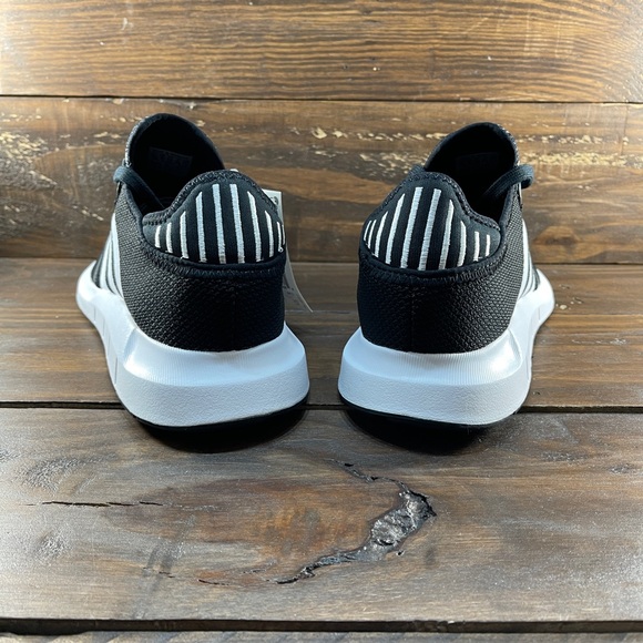 adidas Men's Swift Run X Shoes